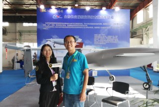 【展會直擊】山東長空雁航空科技有限責任公司副總經理張弘智在第六屆國際無人機駕駛航空系統展接受公共安全裝備網專訪
