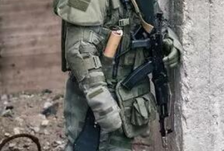 俄戰斗工兵的“無敵護甲”，對子彈、手榴彈免疫！