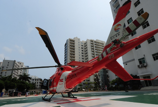 【組圖】探訪三亞“空中救護車” 猶如迷你型ICU