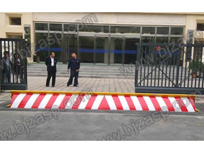 輕型路障機 路障（可定制）