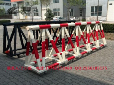 武漢阻車路障 湖北交通拒馬 部隊(duì)防沖撞護(hù)欄 防暴拒馬 湖北防控拒馬