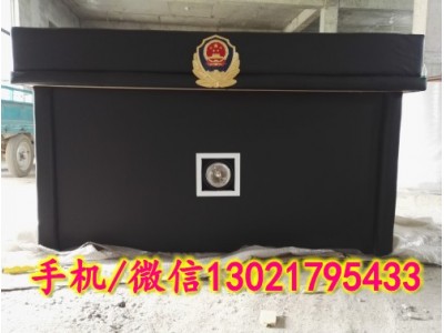 軟包式木質審訊桌